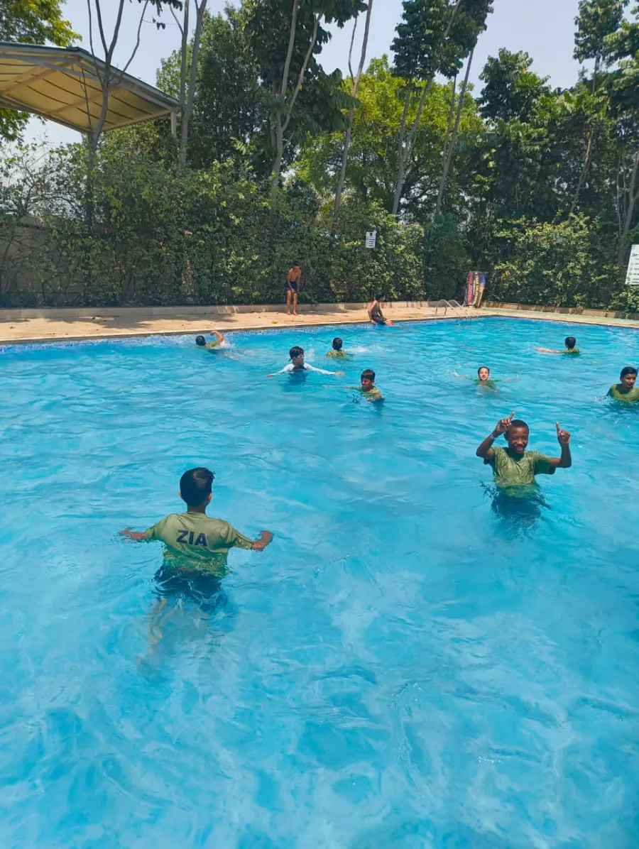 Excursion to Rangmanch, photo 11